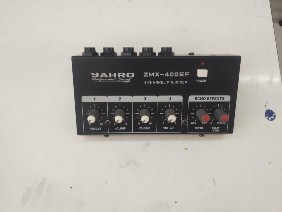 Micro Mixer Yahro zmx-400ef Mezclador De 4 Canales