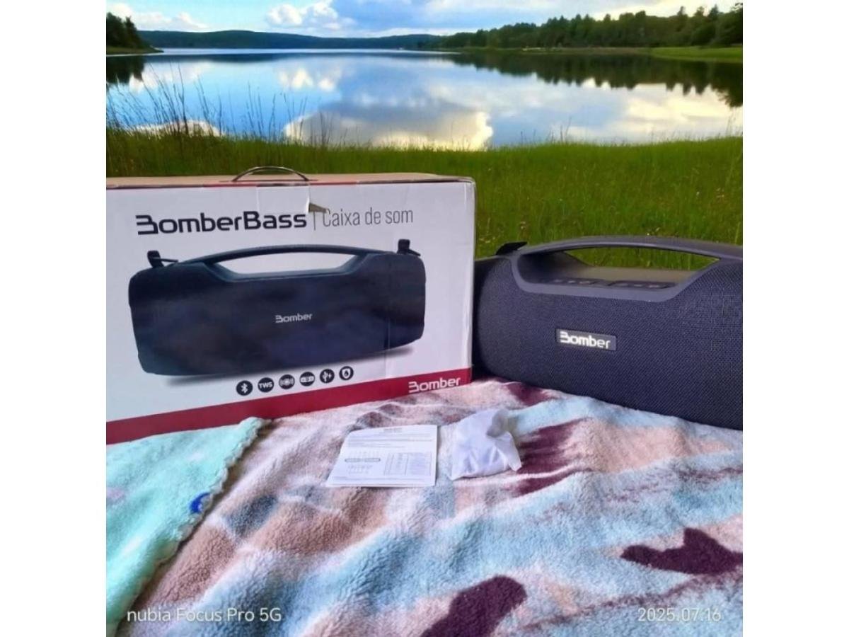 Parlante Bomberbass Waterproof